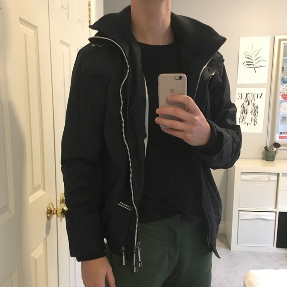 Super Dry Windbreaker - Picture 2 of 5